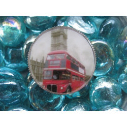 Vintage ring, Big ben London, set in resin