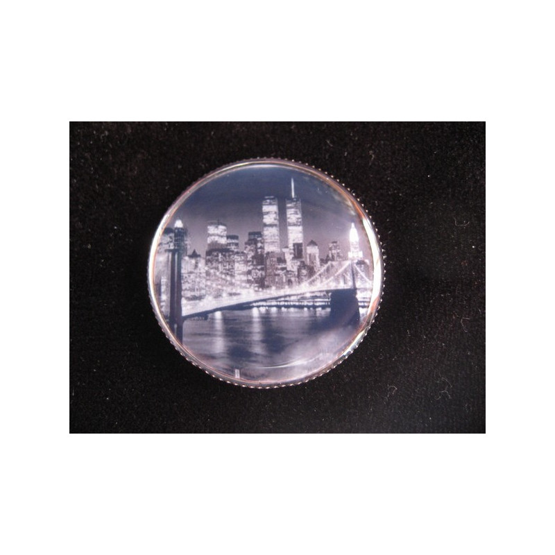 Vintage ring, Brooklyn Bridge, set in resin