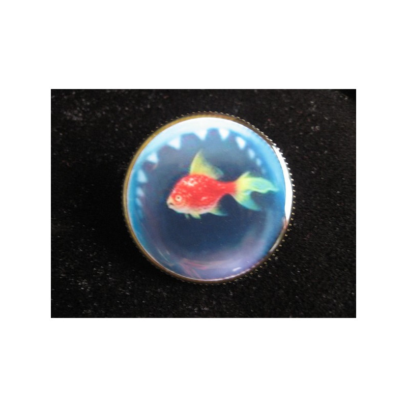 Fancy brooch, fish and shark, set with resin