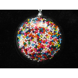 Pendentif cabochon, miniperles multicolores, en résine