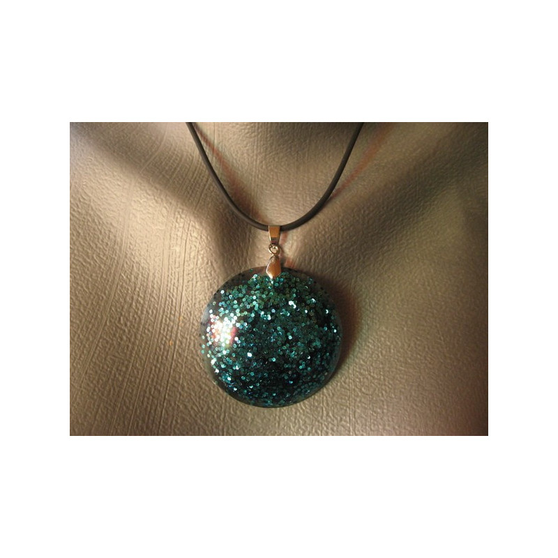 Cabochon pendant, blue glitter, resin