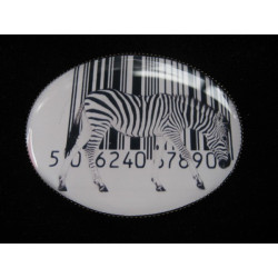 BROOCH oval, totally zebra bar code, resin set
