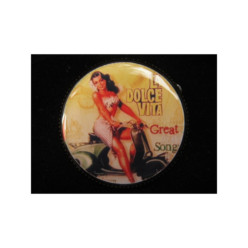 BROCHE vintage, Pin-Up Vespa, sertie en résine