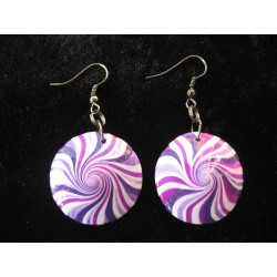 Boucles d'oreilles, spirale blanche et prune, en fimo