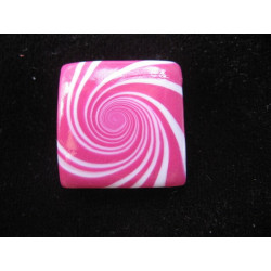 Petite bague carrée à spirale fushia/blanche