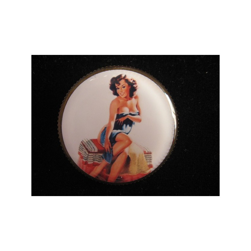 Vintage pin, brown pinup, set with resin