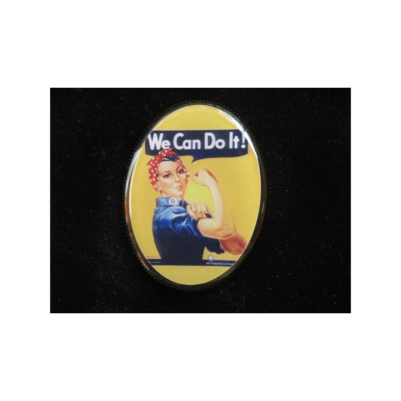 BROCHE ovale vintage, Pin-up We can do it, sertie en résine