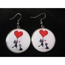 Fancy earrings, Cats in love, set in resin
