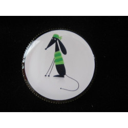 BROCHE fantaisie, Mode canine vert, sertie en résine