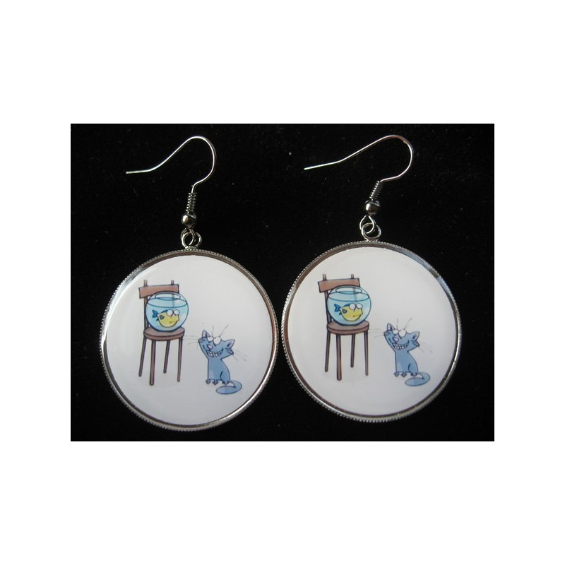 Fancy earrings, cat and fish, set in resin