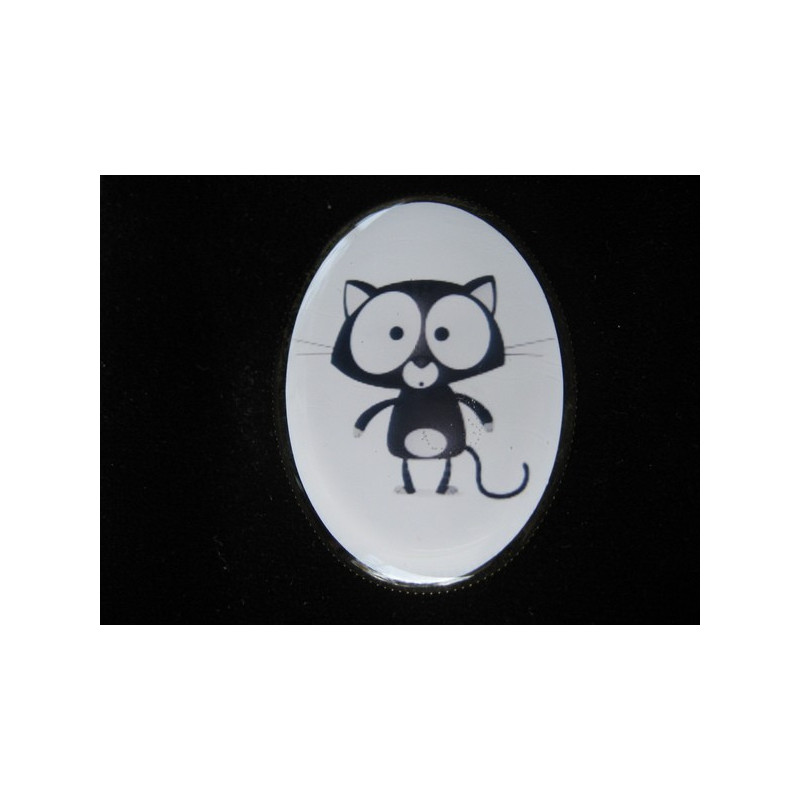 Oval brooch, Cartoon black cat, set in resin