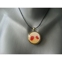 Fancy pendant, Birds in love, set in resin