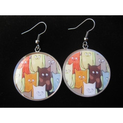 Fancy earrings, Happy cats, set in resin