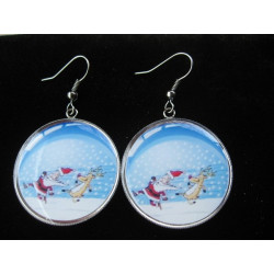 Fancy earrings, Unrestrained Christmas race, set in resin