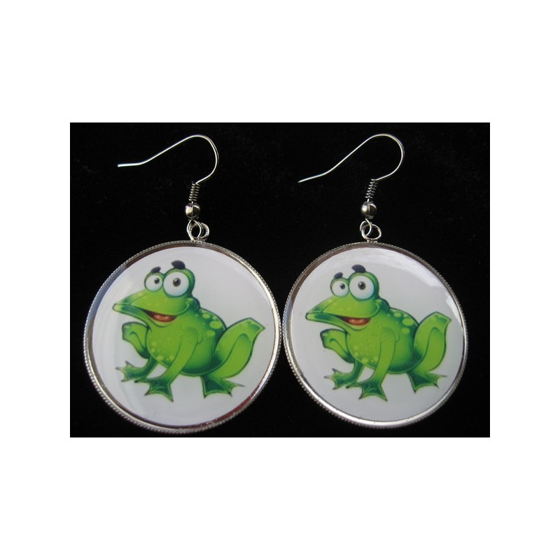 Fancy earrings, charming toad, set in resin