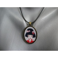 Pendentif ovale kawaii, Geisha, serti en résine