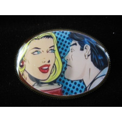 OVAL BROOCH, American advertisement, set in resin