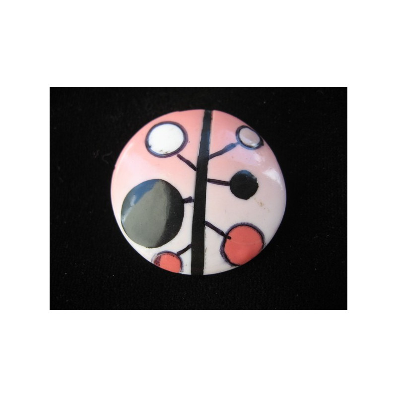 Pop ring, black / white / pink polka dots, on pink Fimo background