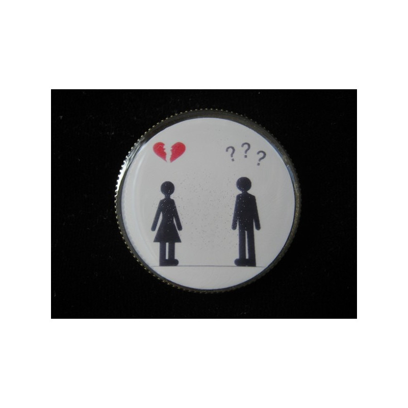 BROCHE Style BD, Rupture amoureuse, sertie en résine