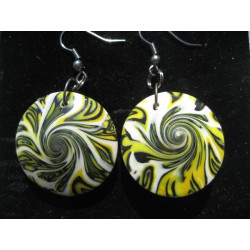 Earrings, with white and yellow spiral, in fimo