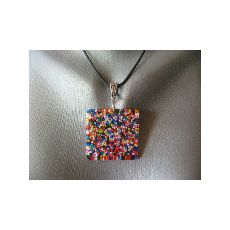 Square pendant, multicolored miniperles, in resin