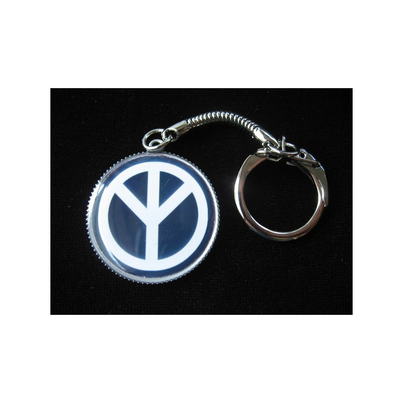 Vintage Key Ring, Peace and love on black background, set in resin