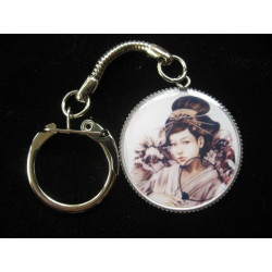 Vintage keychain, Geisha sepia, set in resin