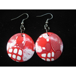 Boucles d'oreilles pop, rouges/blanches, en Fimo