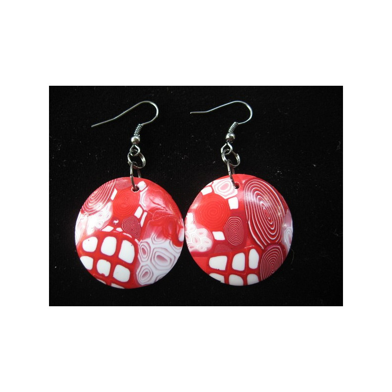 Boucles d'oreilles pop, rouges/blanches, en Fimo