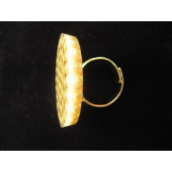 Large ring, gold beads, resin