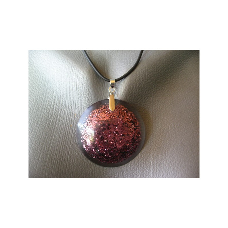 Cabochon pendant, purple sequins, resin