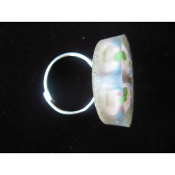 SUMMER RING, My pink flip flops, on resin sand background