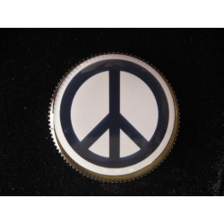 BROCHE vintage, Peace and love sur fond blanc, sertie en résine