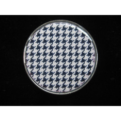 Vintage ring, houndstooth, set in resin