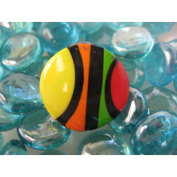 Grande bague pop, noire/multicolore, en fimo