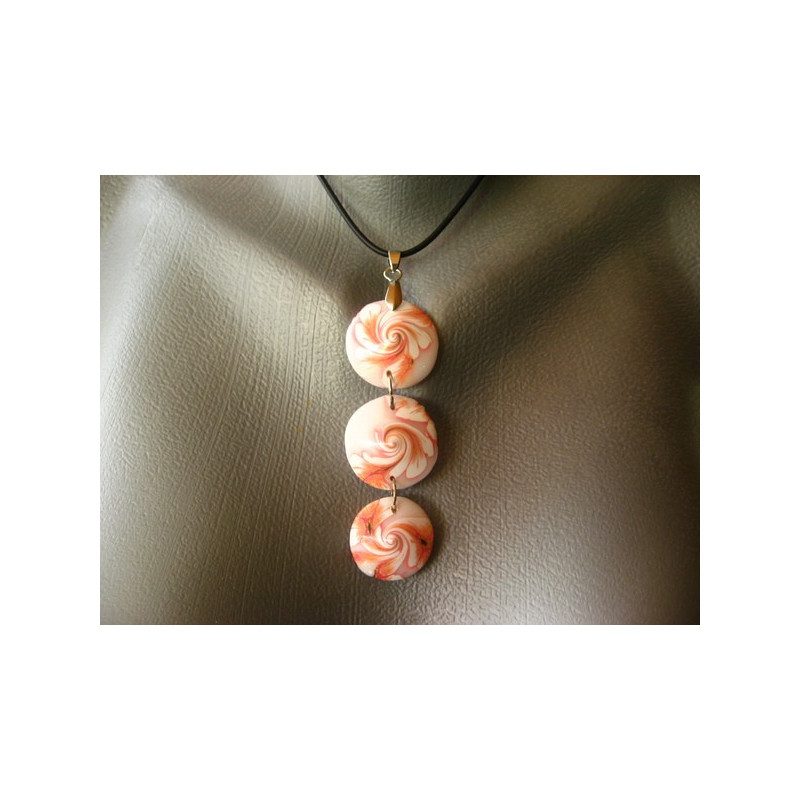 Collier 3 cabochons, spirale blanche/fuchsia, en fimo