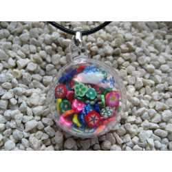 Pendentif bulle, fleurs multicolores mobiles