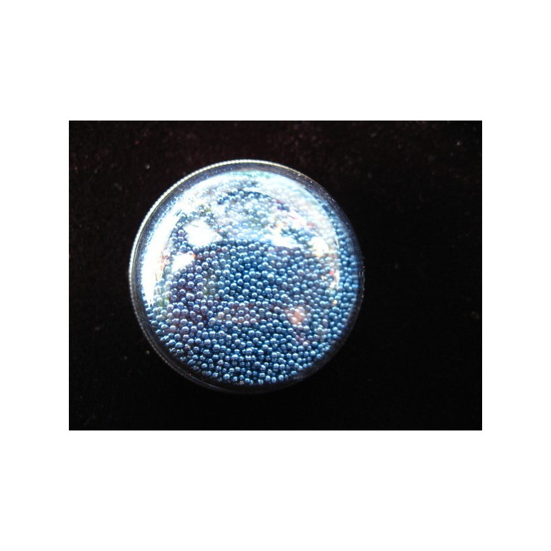Bague grand dome, microperles bleues mobiles