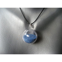 Pendentif bulle, microperles bleues mobiles