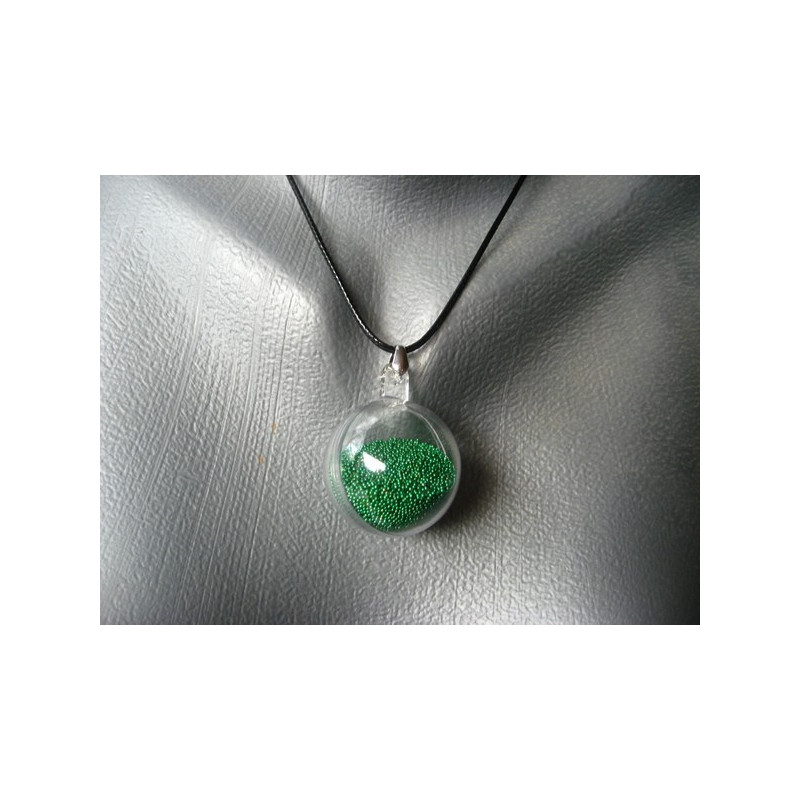 Moving green micropearls Bubble pendant