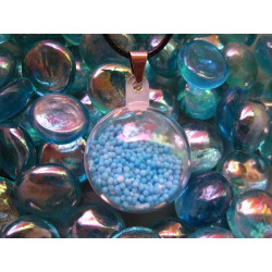 Moving turquoise minipearls Bubble pendant