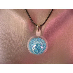 Moving turquoise minipearls Bubble pendant