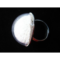 RING dome, mobile silver microbeads, in a plexi half-sphere