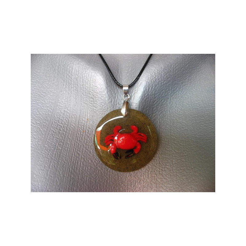 Summer pendant, red crab, on resin sand background
