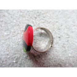 BAGUE graphique, noire/rouge, en fimo