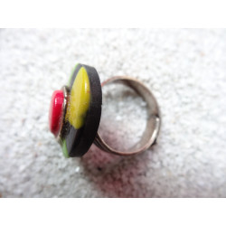 Petite bague graphique, noire/multicolore, en Fimo