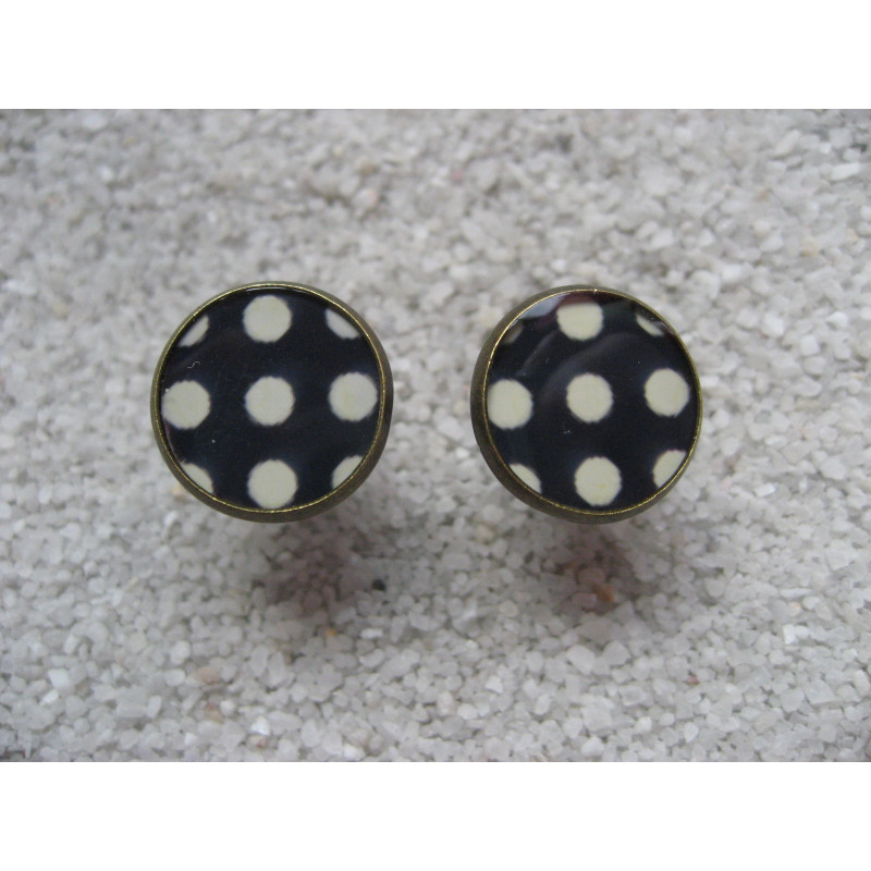 Cufflinks, white dots on black background, set in resin