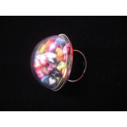 Bague grand dome, coeurs multicolores mobiles