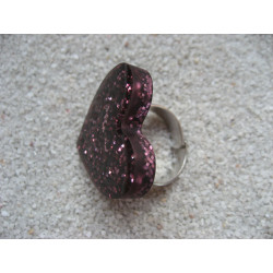 Large heart ring, glitter plums, resin