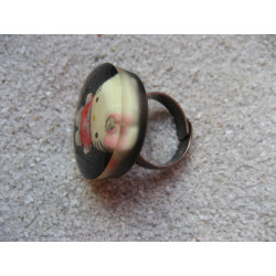 BAGUE Kawaii, poupée rouge, sur fond noir en résine